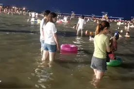 上海市金山区，石化大海边游泳区视频封面