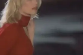 年轻貌美性感金发美女［伊莉莎·库斯伯特］你心动吗？视频封面