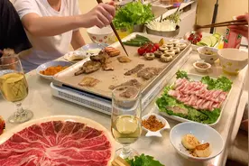 香港一家四口的日常｜34岁生日vlog｜宅家烤肉视频封面