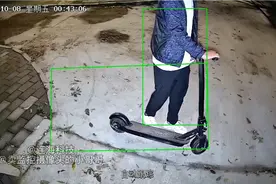夜晚出来玩一下监控摄像头的警戒功能视频封面