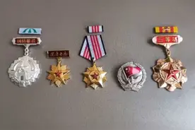 怀念当兵的青春岁月视频封面