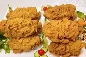 老厨分享“脆炸鸡翅”，腌制、裹粉配方都在这里，味道不输肯德基视频封面