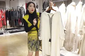 探秘明星私人会所馆，90-150斤独特都市女性穿搭，你喜欢第几件？视频封面
