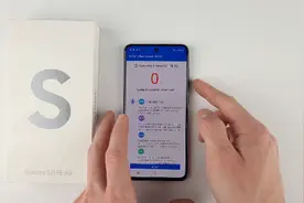 三星S21 FE 5G安兔兔跑分测试视频封面