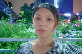 二十多岁的小伙娶三十多岁的女人为妻，成了全村人的笑话。视频封面