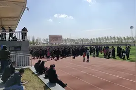 吉林省辉南县朝阳镇早市抓号，卖各种类型的都在这里视频封面