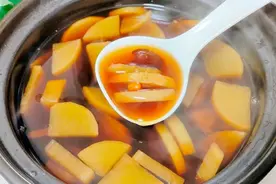 喉咙疼得像刀割一样，不妨试试白萝卜炖雪梨，这个作用实在太棒了视频封面