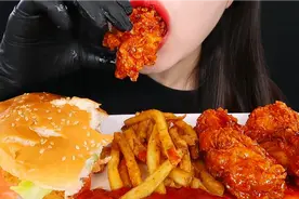 ZOEY ASMR 吃KFC套餐视频封面