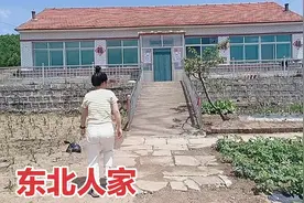 东北女人真猛：喝酒直接用瓶吹，几瓶酒下肚一个个可能耍怪，真逗视频封面