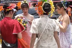 五一节，泉州市浔埔区到处是《浔埔簪花🌸女》！视频封面
