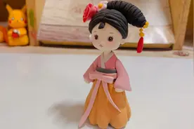 橡皮泥手工创意摆件，和馒头一起用粘土捏一个可爱的古风娃娃吧视频封面