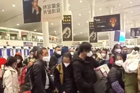 乌鲁木齐一成都专列，封100多天，终于可以回家了，乌鲁木齐再见视频封面