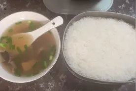 麦冬太子参炖猪心汤，健脾开胃，小孩子经常喝可以增强免疫力哦视频封面