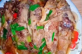 红烧小杂鱼，家常做法，味道鲜美，家常的才是最回味的！视频封面
