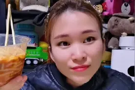 猫妈高烧38度多，两天体重持续上涨3.2，疯狂吃喝是长胖主要原因视频封面