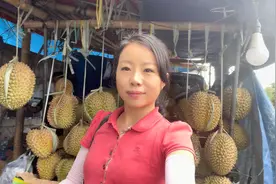 200多人民币买了四个大榴莲，做成榴莲冰淇淋没人会拒绝吧？视频封面