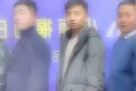 青春大概就是这样，一群积极、勤劳、乐观的年轻人，小瑞、晨晨视频封面