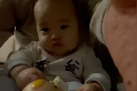 宝宝早早起床啦视频封面
