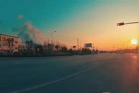 感受一下骑行第一视角，骑行上班日常，天气不错！视频封面