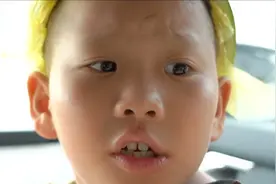 智勇双全的小学生，仗义出手，救学生和老师，好人一生平安视频封面