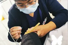 为男护士点赞，扎针技术杠杠的视频封面