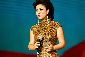 为战斗在河南抗洪抢险的英雄官兵们致敬，河南加油视频封面