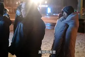 乌鲁木齐天津路劳务市场是藏龙卧虎地方，你们看这位是否值得敬佩视频封面