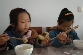 妈妈我们想你了，你要是听到了我们的思念，就来我们的梦里看看视频封面