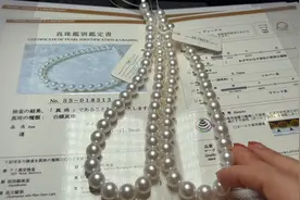 老板娘在线分享俩条维纳斯澳白珍珠项链，网友：满满的高级感视频封面
