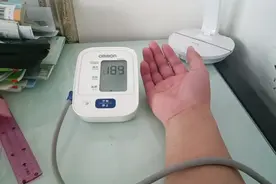 三级重度高血压吃药14年，血压居然正常了。开心开心。视频封面