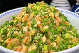 调猪肉韭菜饺子馅，很多人都做错了，教你一招，肉馅鲜嫩韭菜翠绿视频封面