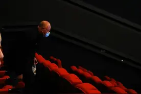 万达影院的IMAX效果不是吹的确实很震撼！向英勇的志愿军烈士致敬视频封面
