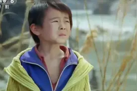山区孩子冒着生命危险上学，溜索过江(中集)视频封面