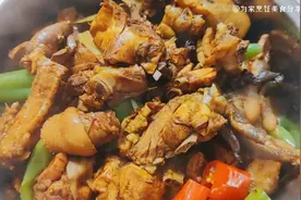 想要炒鸡好吃，步骤很关键，先后顺序做对了，鸡肉软嫩，香辣入味视频封面