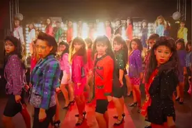 血洗80年代的迪厅神曲，听完这10首嗨歌，你就是舞厅里的扛把子视频封面