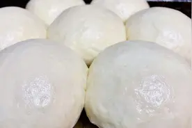 桃姐为大家分享蒸馒头的详细步骤和做法，掌握这些技巧，你也能做视频封面