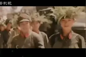 首长赶往前沿指挥所，女军医偷偷躲进车被首长发现…视频封面
