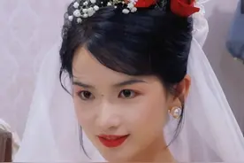 30年的盘发手艺人给我还原妈妈年代的新娘盘发视频封面