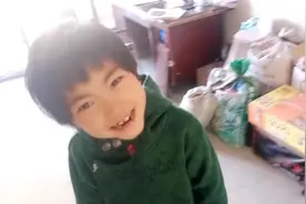 七岁小女孩脾气太犟，每天都要和人干一架视频封面