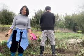 妈妈叫男友来家里吃饭，彩礼要8万以上，蕊蕊听着好为难视频封面