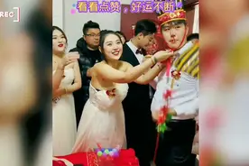 这里伴娘真是太漂亮了！我也想去当伴郎！今天你笑了吗#爆笑#搞笑