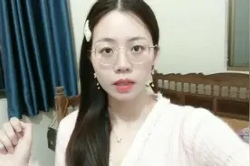 25岁剩女从深圳回家过年，长得也不丑就是没人追！无奈被表妹催婚视频封面