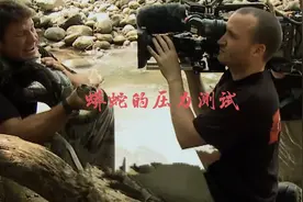 近距离蟒蛇力量测试，安全情况下拍摄。视频封面