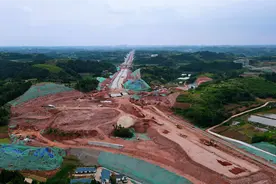 在简阳这里，新建了一个高速路收费站连接线互通！视频封面