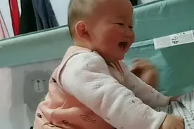 骑在肚皮上玩的好开心视频封面