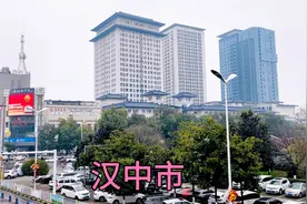 陕西省汉中市，汉江穿城而过水系发达，城市整洁漂亮颇有江南风韵视频封面