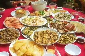 今天同学结婚，带大家领略一下广东人的婚酒，顺便大吃一顿视频封面