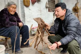 几十年的石榴老桩，老太太慷慨送给老李，造型奇特镂空带舍利视频封面