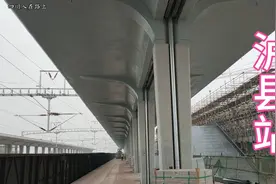 川南城际铁路在建泸县高铁站，站房6000平米，车站变化挺大视频封面