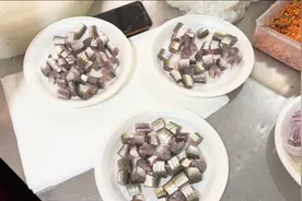 林刀鱼做鱼生好吃得骨头都不放过，脆甜爽口是酒友嘴刁人的最爱。视频封面